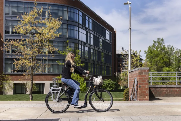 Bike to Mason 2025.  Photo by:  Ron Aira/Creative Services/George Mason University
